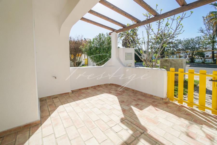 Buy Villa Vilamoura