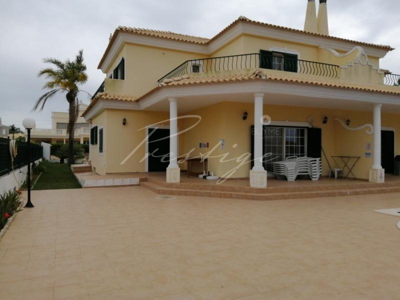 6-bedroom villa vila sol