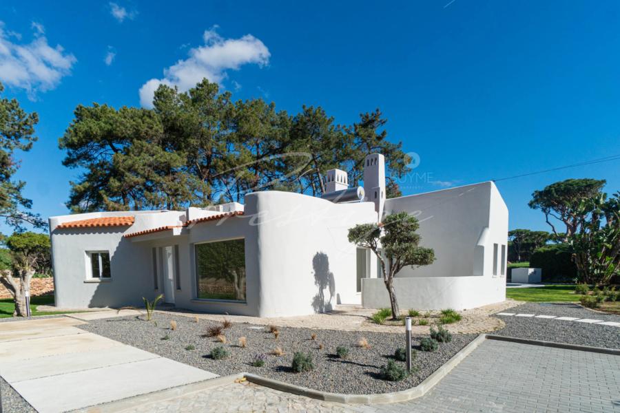 front golf villa in vilamoura